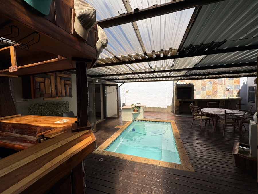 To Let 3 Bedroom Property for Rent in Safari Gardens North West